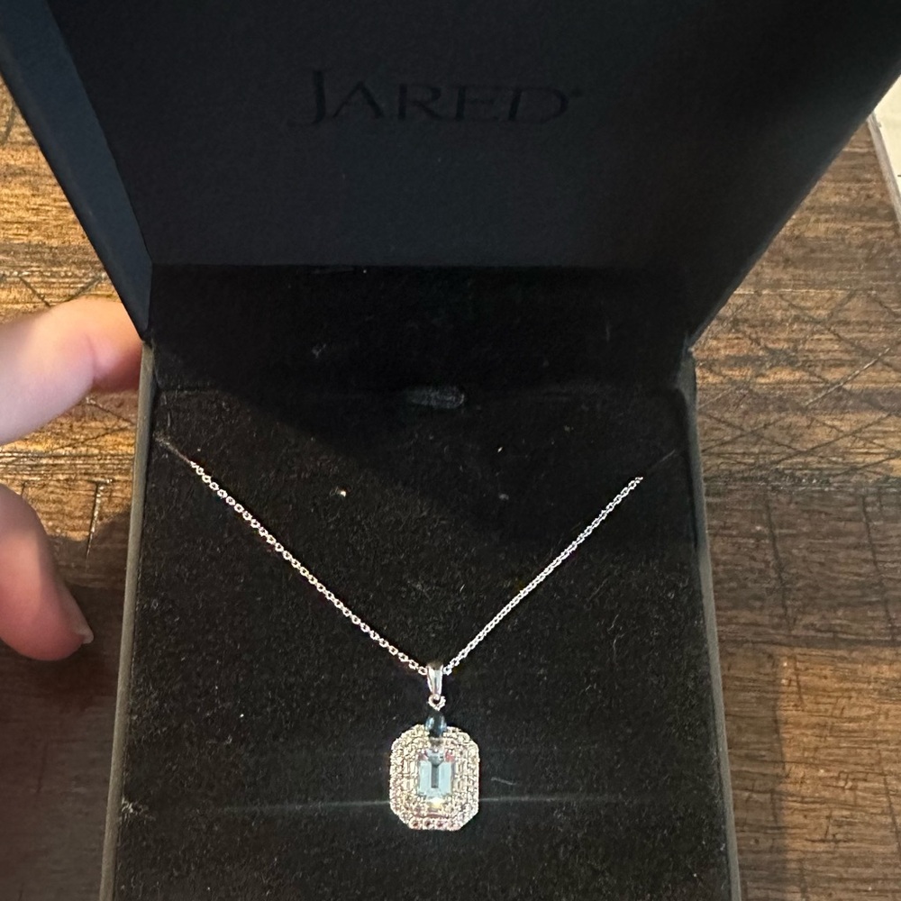 New ✨ Sterling Silver Necklace with Aquamarine and Diamond Gemstones